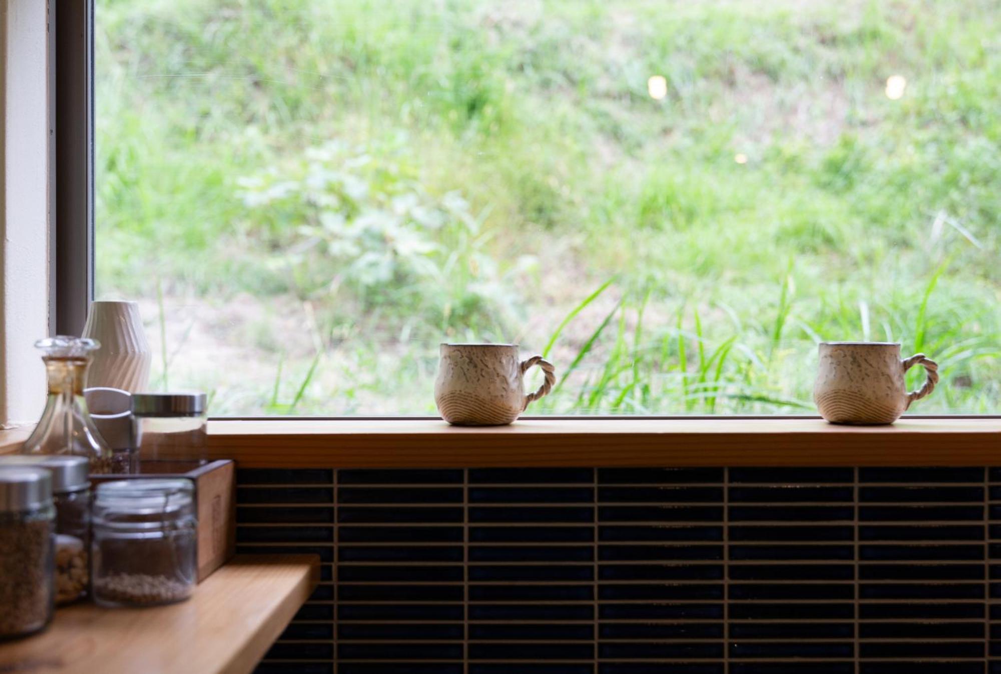 猫と図書館のある宿 草地家 Kusachike Minamiawaji Eksteriør billede